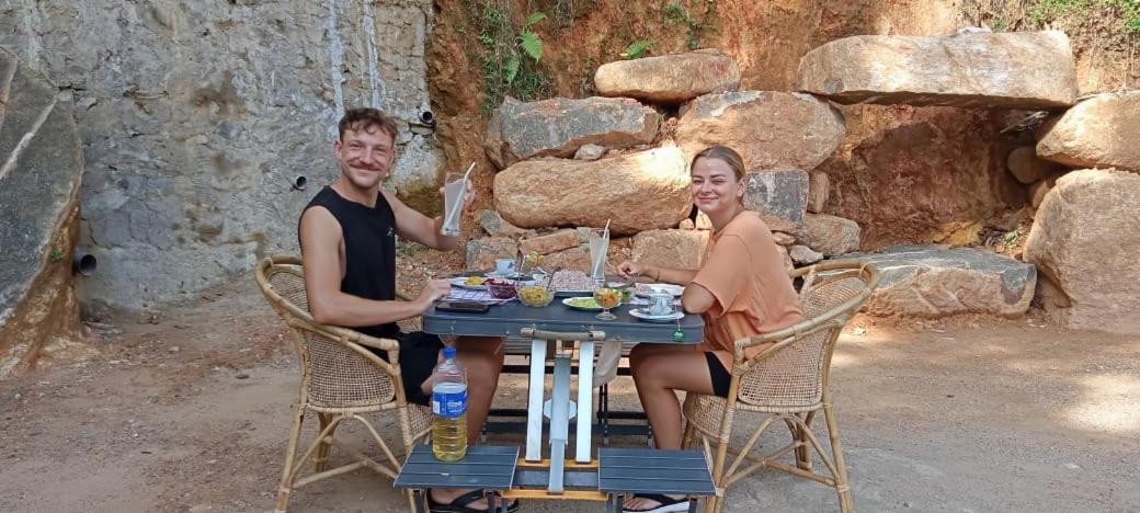 Jungle Beach Inn อูนาวาตูนา ภายนอก รูปภาพ